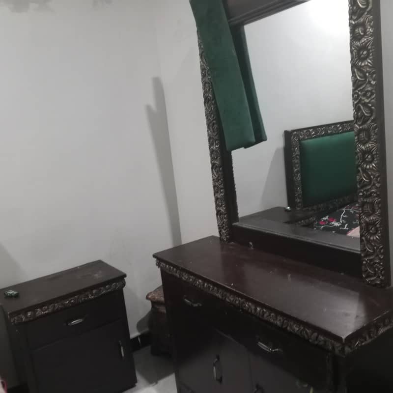 bed dressing side tables 1