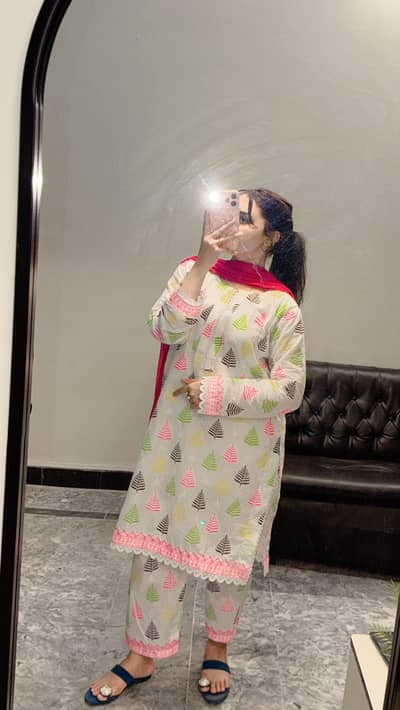 Colour dress with colour full life