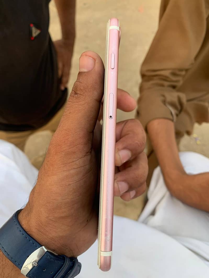 Apple iPhone 7 Plus 5