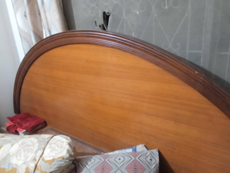 Bed. . . Almari. . . Dressing. . . . side Table 2