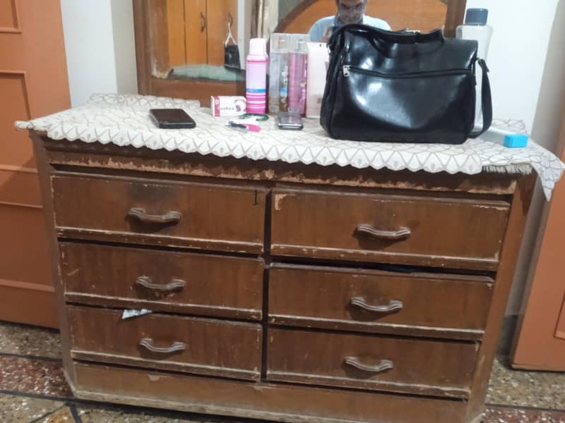 Bed. . . Almari. . . Dressing. . . . side Table 10
