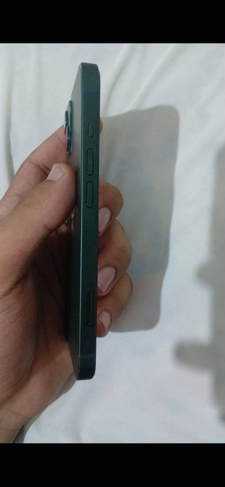 Apple iPhone 13 0