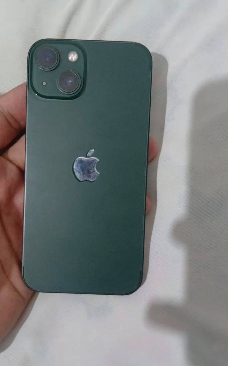 Apple iPhone 13 2
