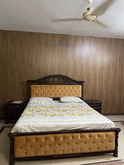 chinyoti bed with 2 sidetables and  with mattress