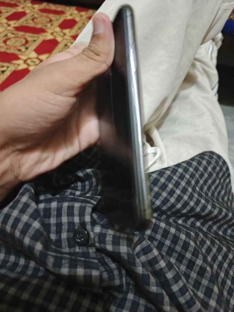 Apple iPhone X 2