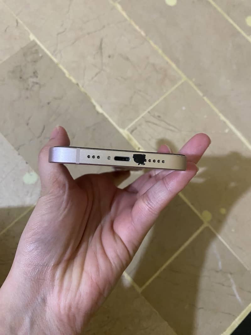 Apple iPhone 13 3