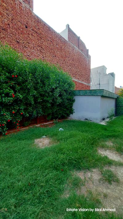 0321 86 10 688 Ghalib city A block 5 Marla registery moqa pr 6 Marla swimming pool bana hova chaar devari garage bana hova Gate laga hova