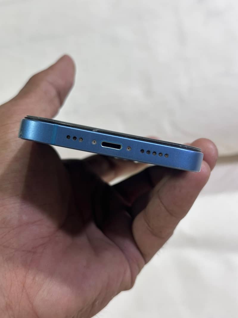 Apple iPhone 13 1