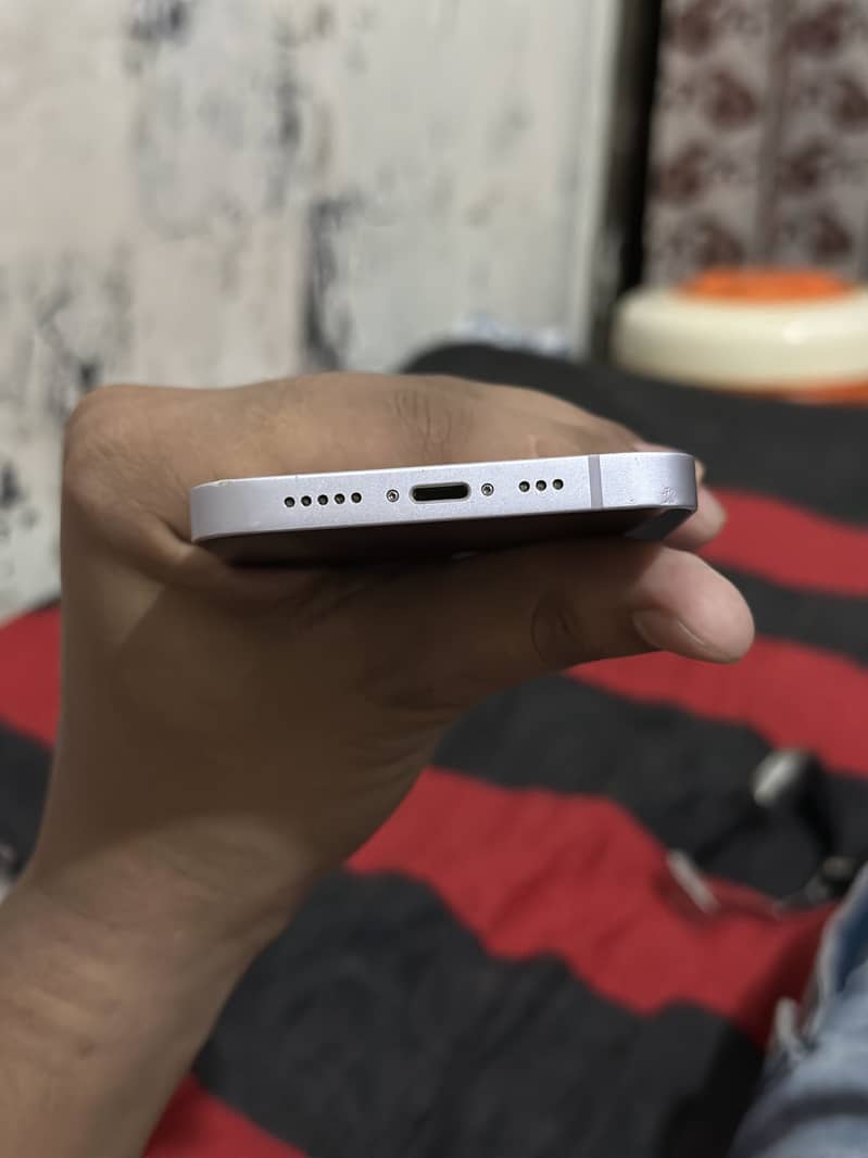 IPhone 14 6