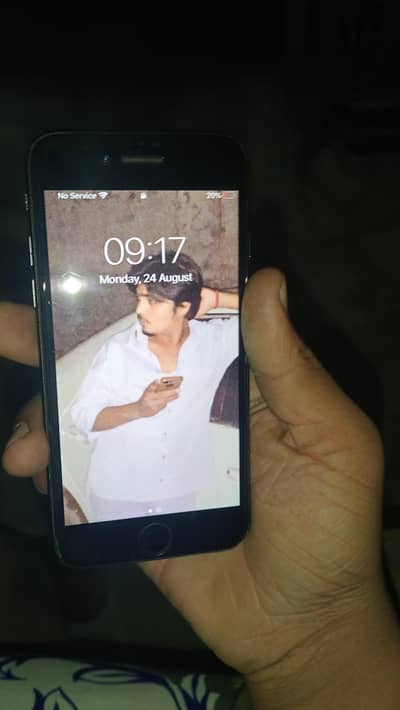 Apple iPhone 7