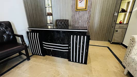 Office table for sale