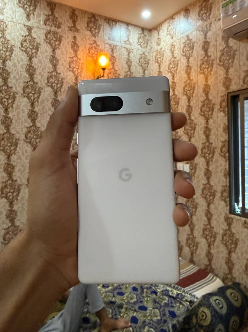 Google Pixel 7a 2