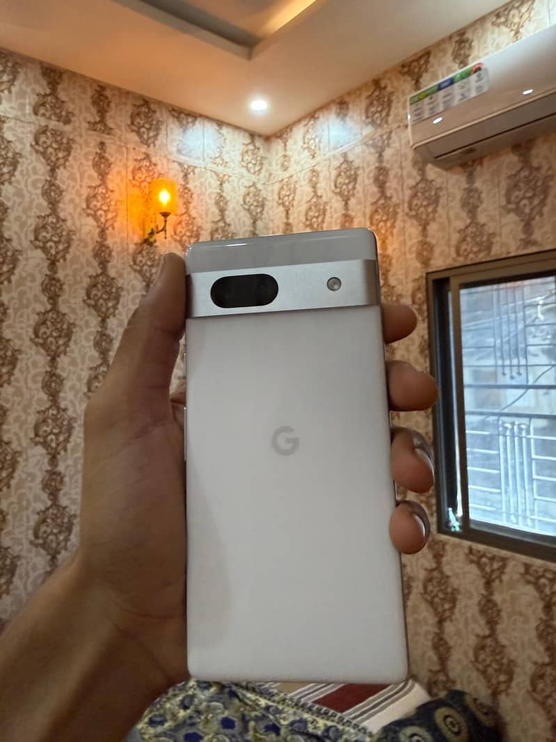 Google Pixel 7a 3