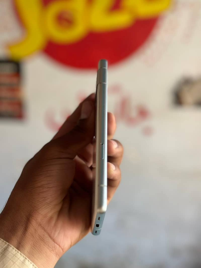 Google Pixel 7a 1