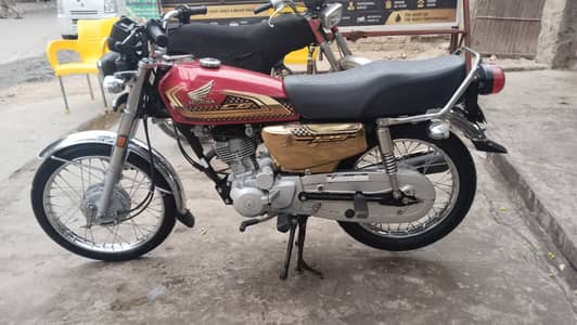Cg 125 special gold edition 2025