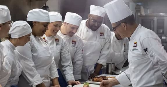 WE NEED FAST FOOD CHEF