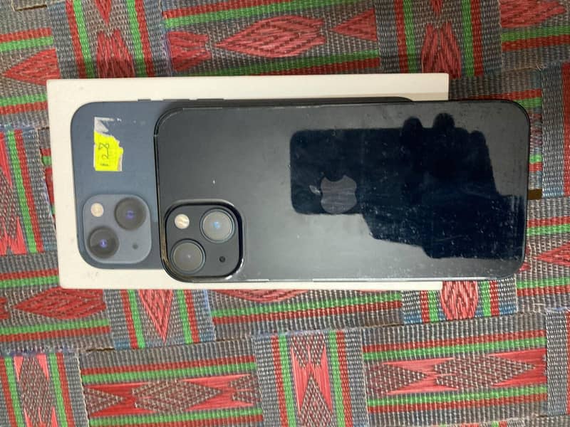 Apple iPhone 13 2