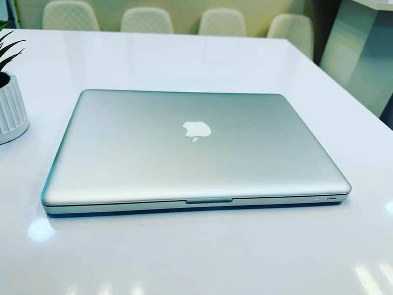 Macbook pro 2