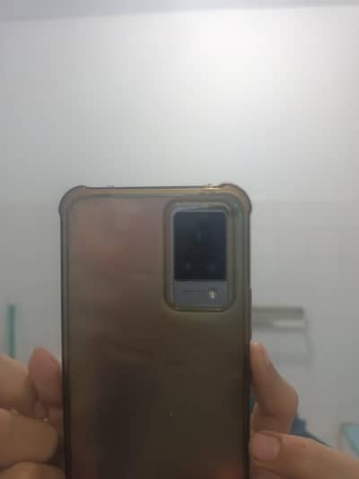 vivo v21