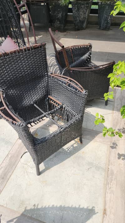 Outdoor swing, chair and table. Most metal. Can we re woven and reuse