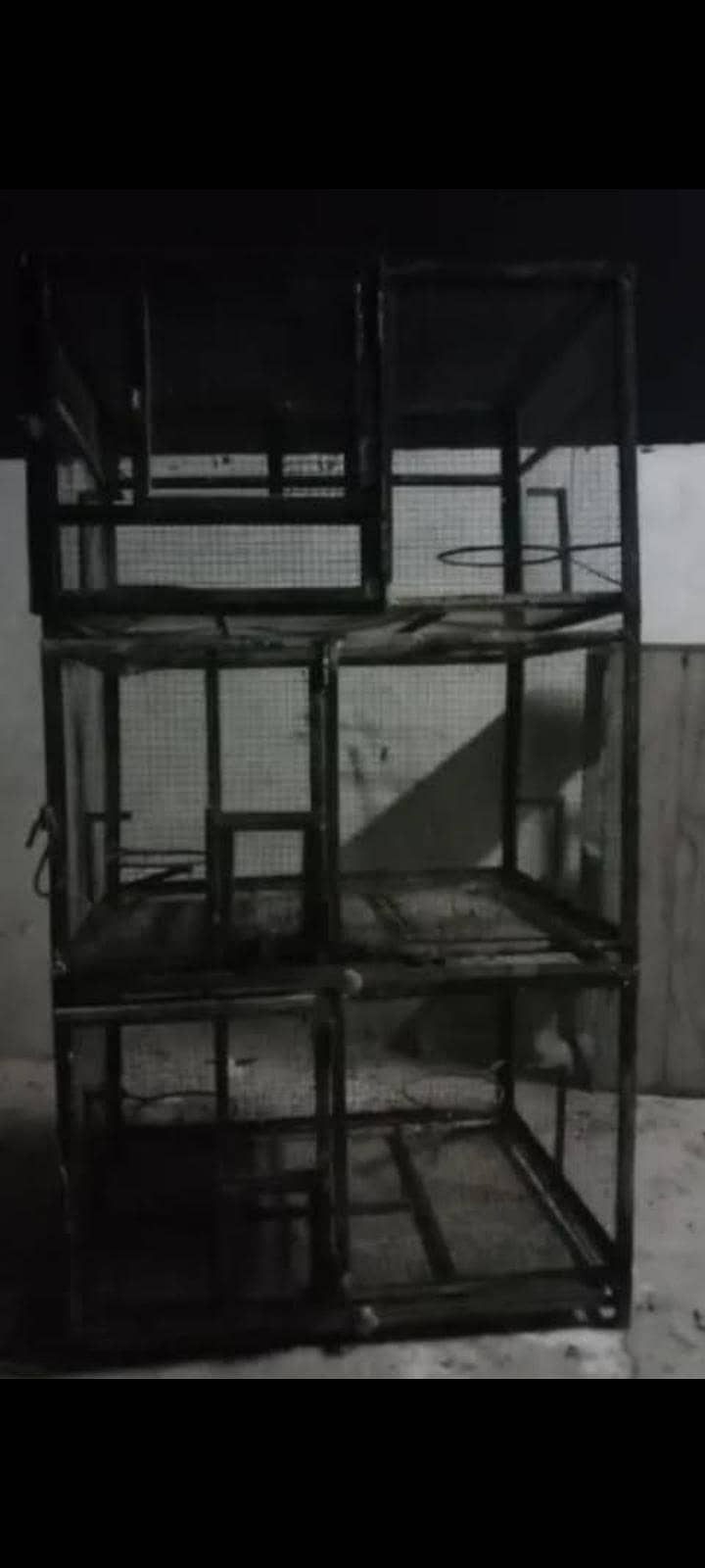 cages in parit 0