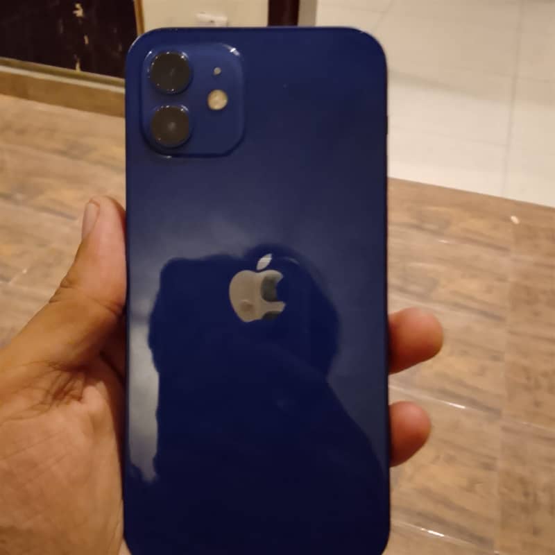 Apple iPhone 12 3