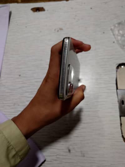 Vivo Y29