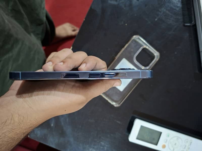 iPhone 13 Pro 5