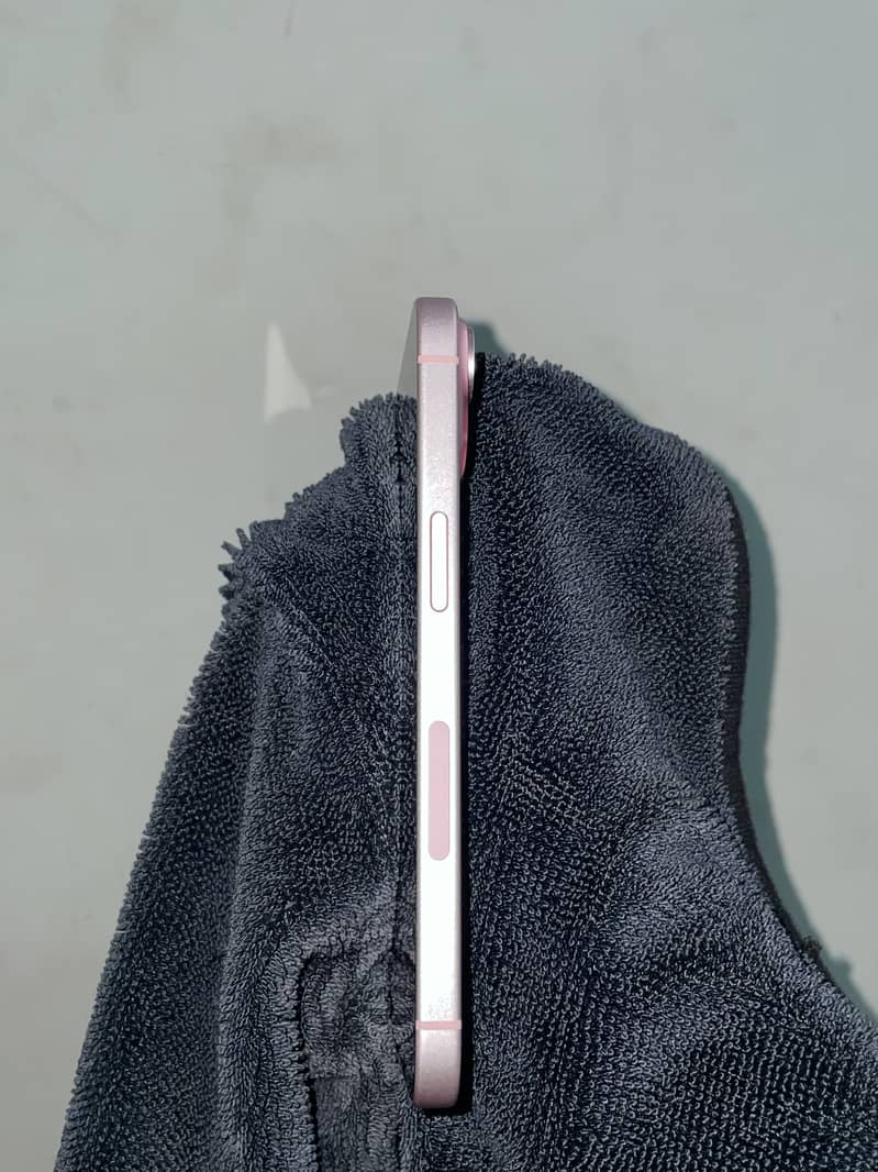 Apple iPhone 15 1
