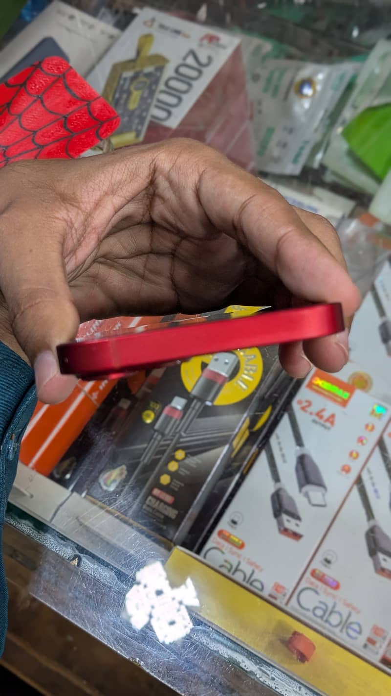 Apple iPhone 13 3