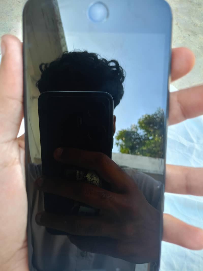 Apple iPhone 7 Plus 2