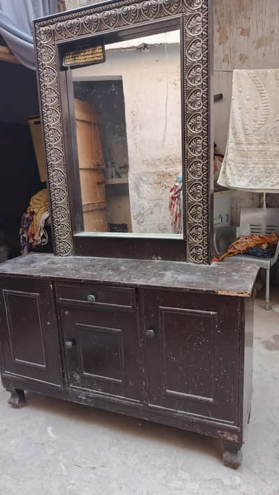Dressing table for sale