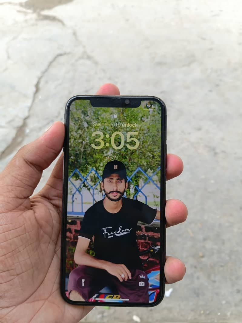 Apple iPhone X 1