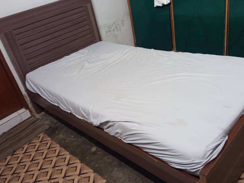 bed and dressing 1