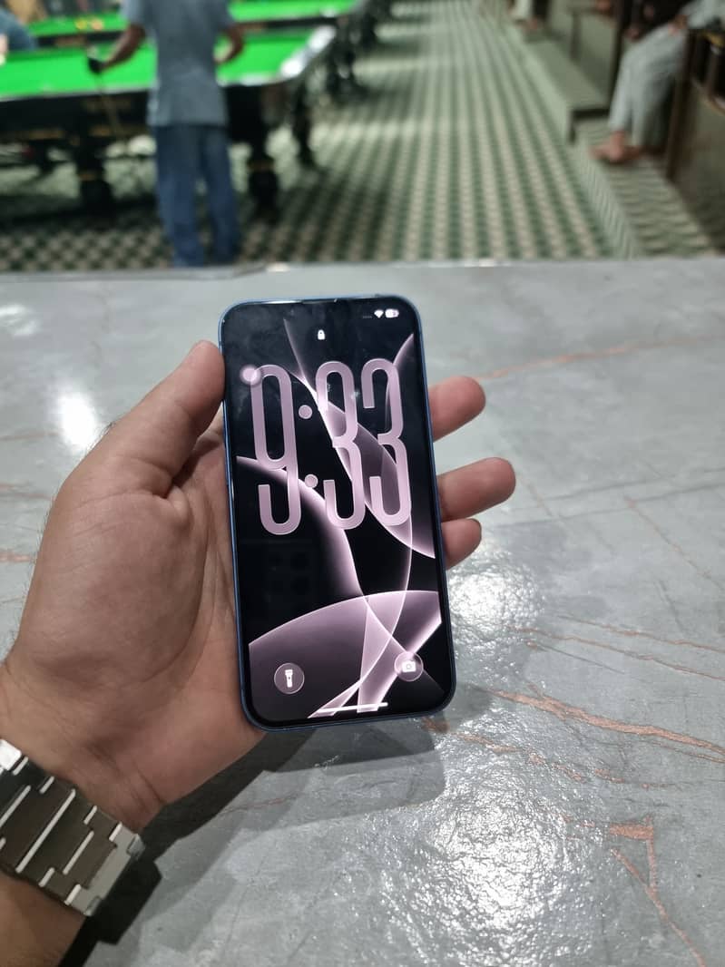Apple iPhone 13 3