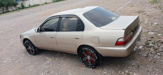 Toyota Corolla 1994 . . 13