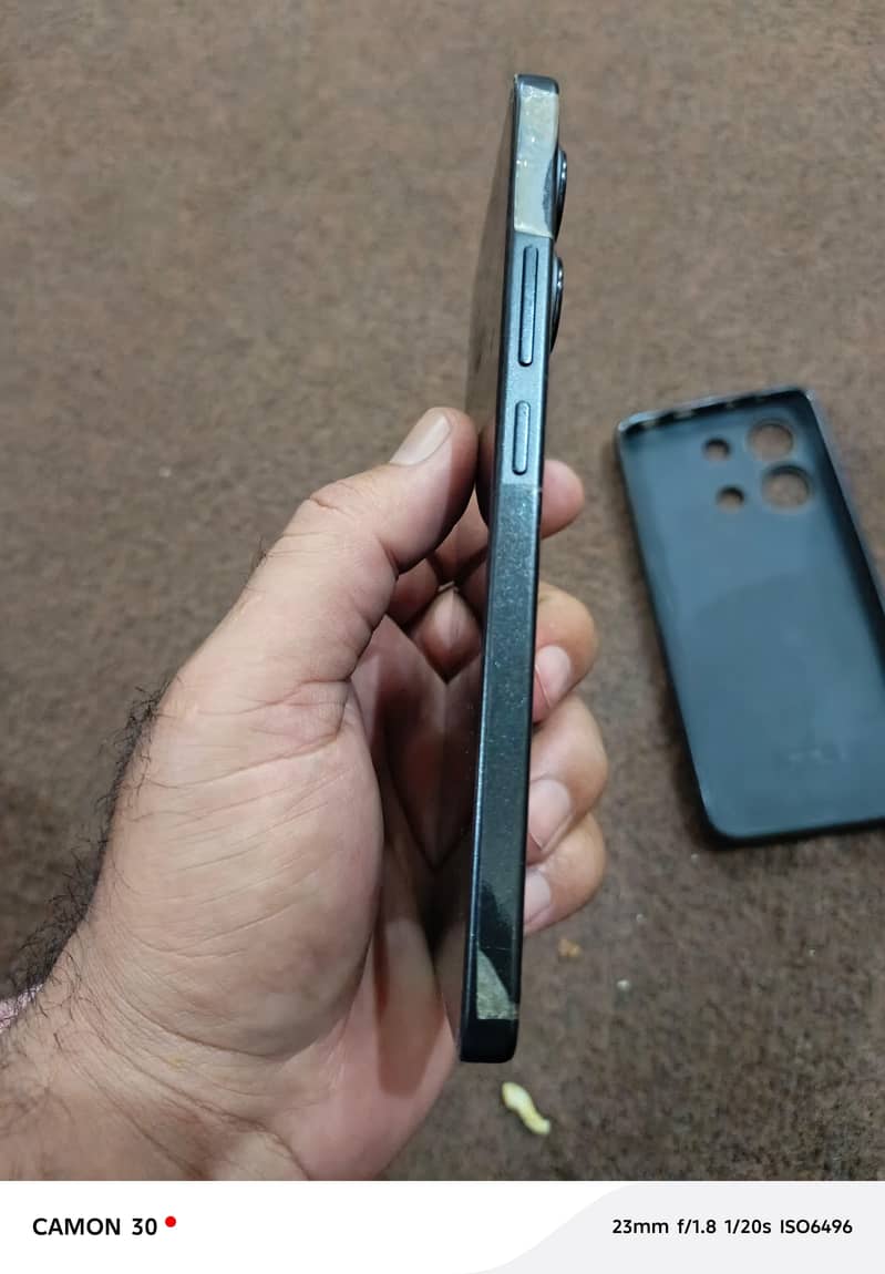 Xiaomi Redmi Note 13 Pro 3
