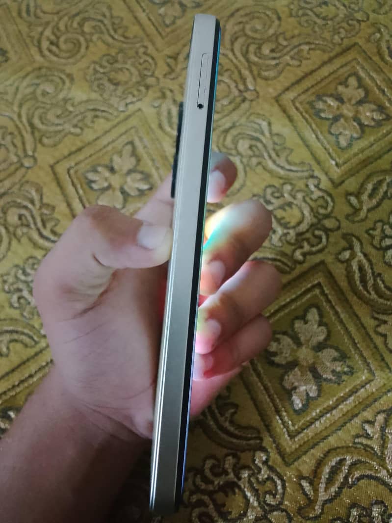 Tecno Spark 20C 3