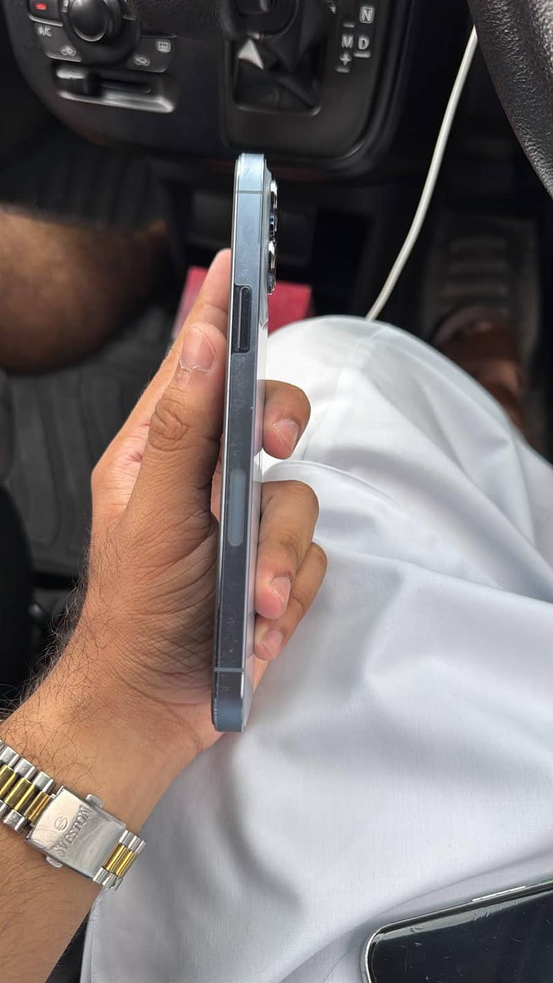 Apple iPhone 13 Pro Max 1