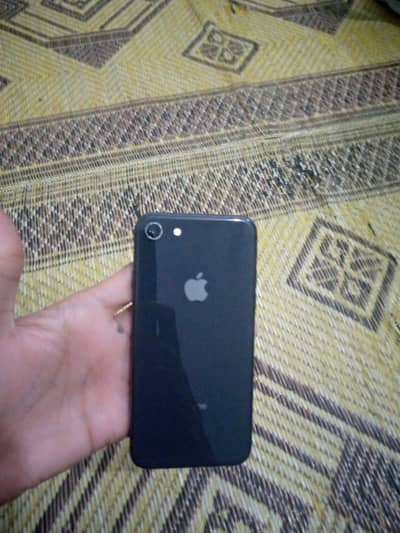 Apple iPhone 8