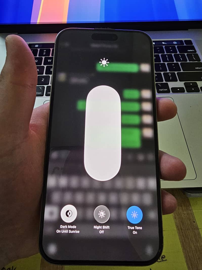 Apple iPhone 16 Pro Max 2