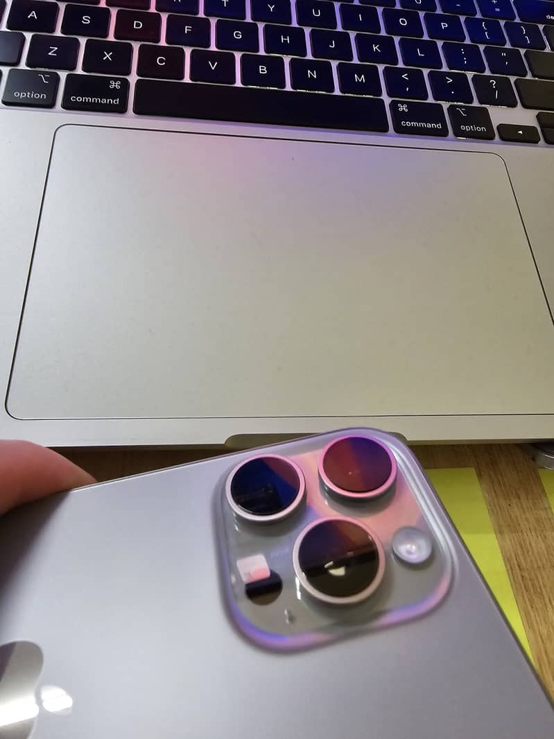 Apple iPhone 16 Pro Max 3