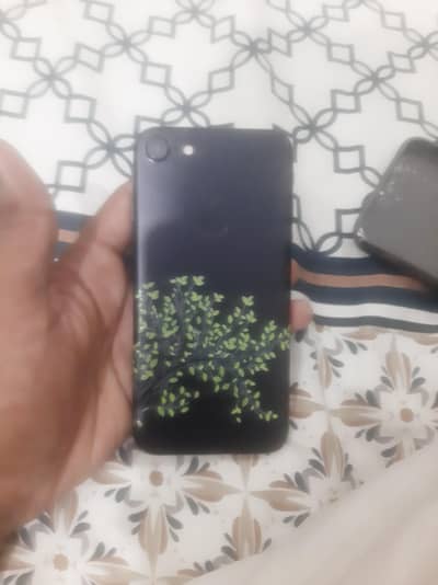 Apple iPhone 7