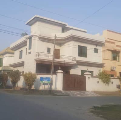 House for Sales (Corner) Wapda Town, LHR