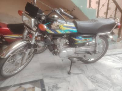 2016 model covered 2026 black color