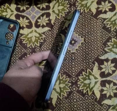 vivo y 17s for sale diba or phn ha 6+6/128 Mai ha color  final 28k