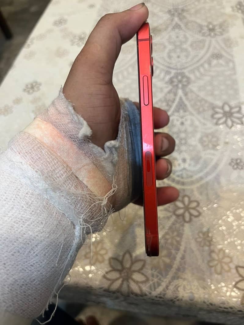 Apple iPhone 12 3