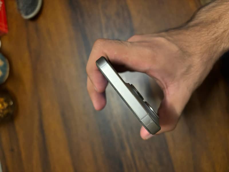 Apple iPhone 15 Pro 1