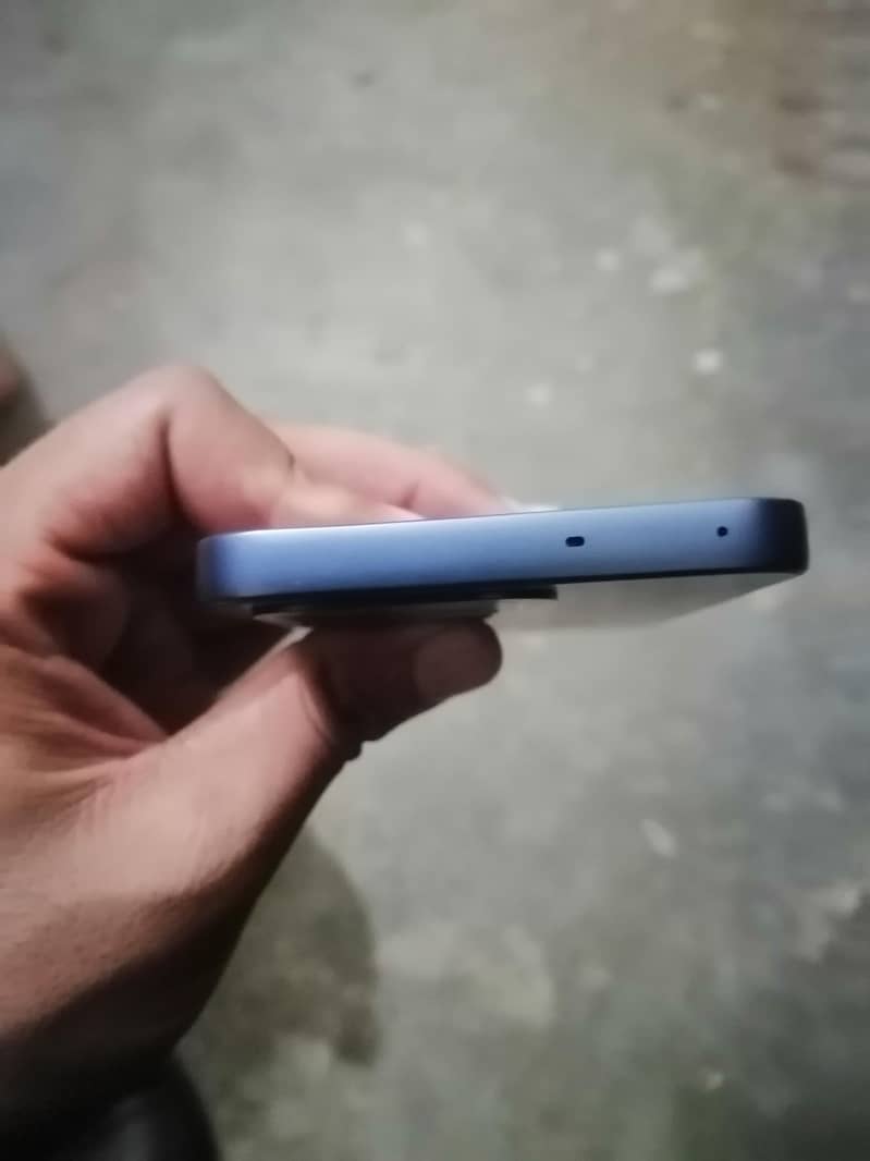 oppo A6 pro 0