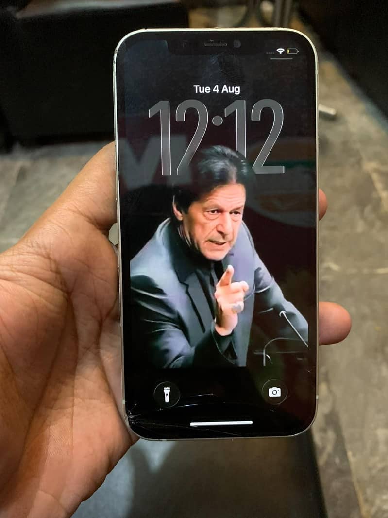 Apple iPhone 12 0